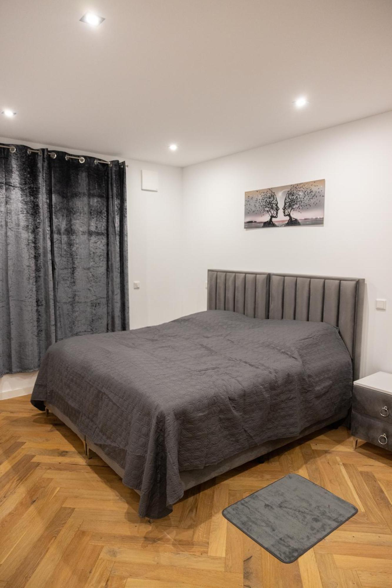 Neubau Apartment Mit Kamin Und Terrasse In Premium Lage Parkplatz Inklusive Bielefeld Exteriér fotografie